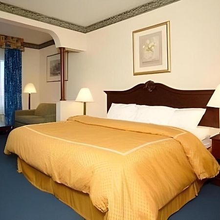 คอมฟอร์ท สวีท Hotel Plainview ภายนอก รูปภาพ