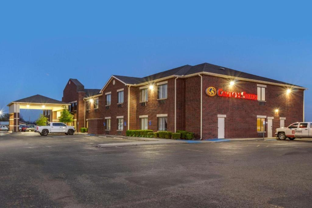 คอมฟอร์ท สวีท Hotel Plainview ภายนอก รูปภาพ