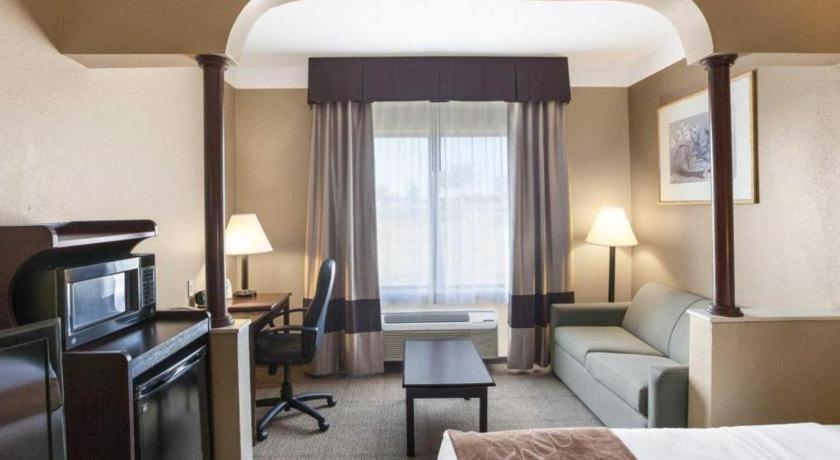 คอมฟอร์ท สวีท Hotel Plainview ภายนอก รูปภาพ