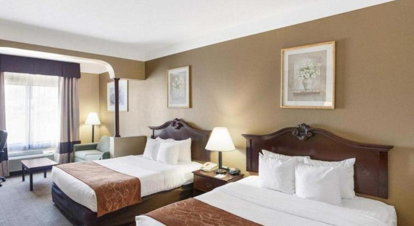 คอมฟอร์ท สวีท Hotel Plainview ภายนอก รูปภาพ
