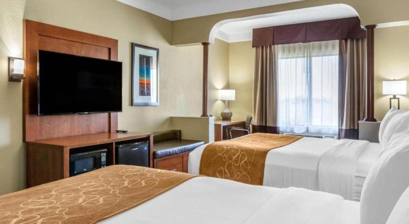 คอมฟอร์ท สวีท Hotel Plainview ภายนอก รูปภาพ